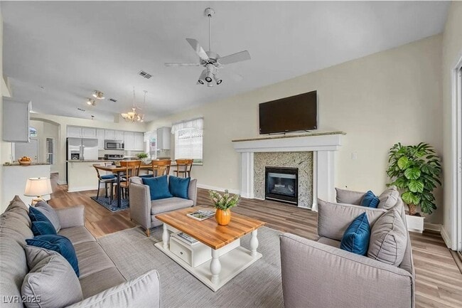 3520 Round Valley Way in Las Vegas, NV - Building Photo - Building Photo