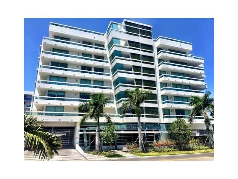 1025 92nd St, Unit 306 in Bay Harbor Islands, FL - Building Photo