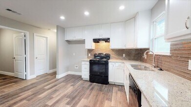7106 Kiowa Dr in Mabank, TX - Building Photo - Building Photo