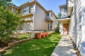 87 Blue Creek Pl in Spring, TX - Building Photo - Building Photo