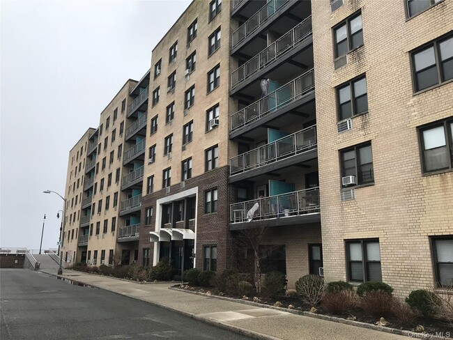 property at 25 Franklin Blvd