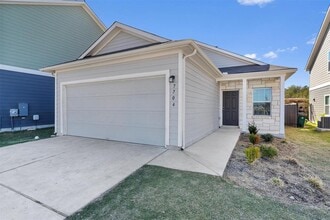 7704 Poppy Petal Dr in Austin, TX - Building Photo - Building Photo