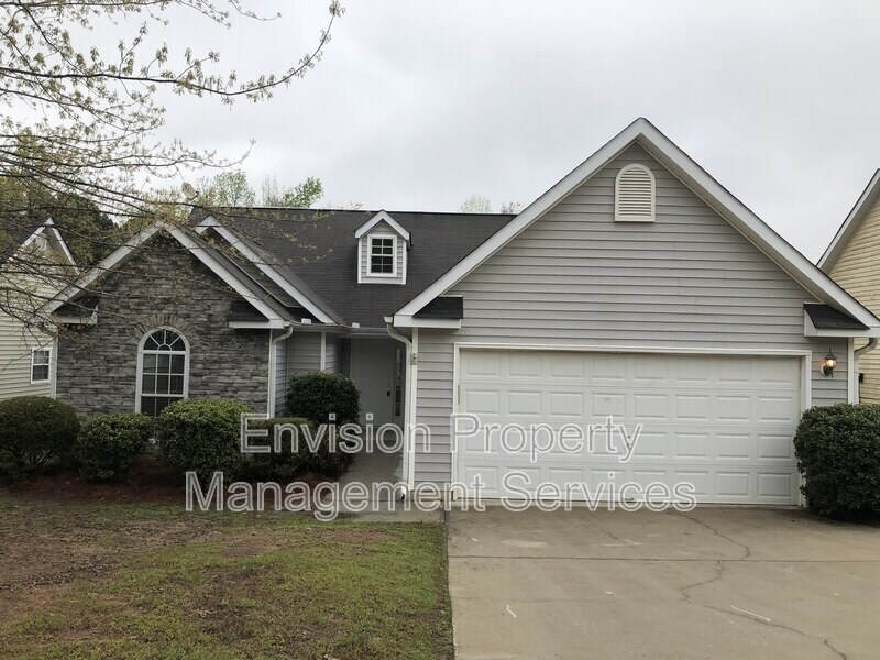 3989 Meadow Glen Way in Fairburn, GA - Building Photo