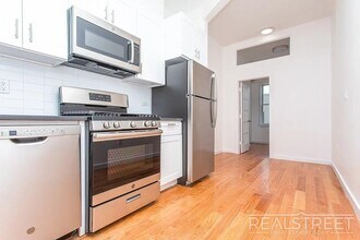 Troutman Street, Unit 3R in Brooklyn, NY - Foto de edificio - Building Photo