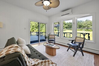 163 Silver Lake Rd in Woodridge, NY - Building Photo - Building Photo