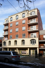 14449 Barclay Ave in Flushing, NY - Building Photo - Building Photo