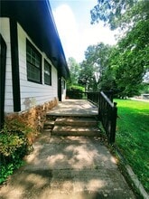 871 Rays Rd in Stone Mountain, GA - Building Photo - Building Photo