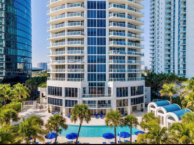 18671 Collins Ave in Sunny Isles Beach, FL - Building Photo - Building Photo