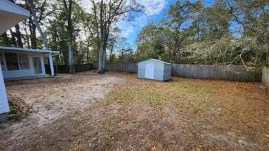 915 Vonna Jo Cir in Pensacola, FL - Building Photo - Building Photo