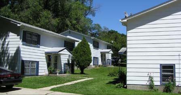 2901 70th St in Urbandale, IA - Foto de edificio