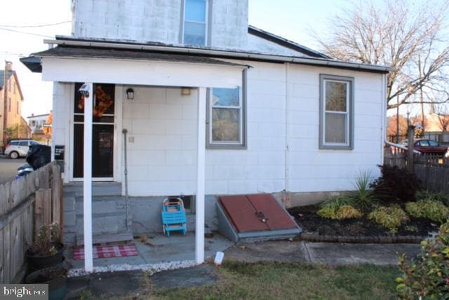 property at 64 S Evans St
