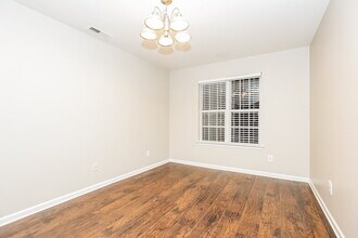 1024 Vanguard Dr in Spring Hill, TN - Building Photo - Building Photo