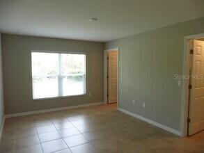 18 Regent Ln in Palm Coast, FL - Building Photo - Building Photo