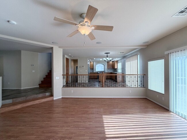 10731 Shasta Glow Ct in Henderson, NV - Building Photo - Building Photo