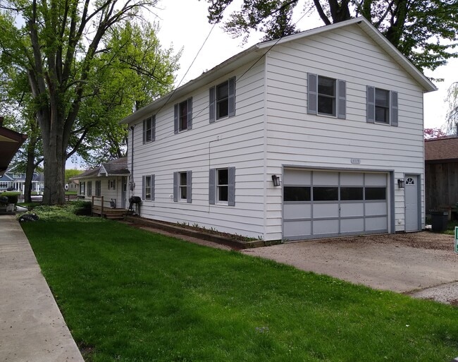 property at 419 River Rd