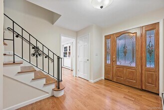 11 Orchard Cir in Suffern, NY - Building Photo - Building Photo