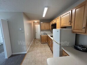 4463 Oberlin Ave in Lorain, OH - Foto de edificio - Building Photo