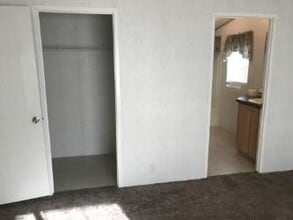 2140 Beaver Dam Rd in Cassatt, SC - Building Photo - Building Photo