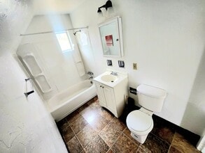 44 Kendall Ave in Pittsburgh, PA - Building Photo - Building Photo