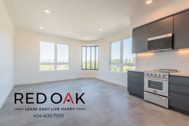 3450 W 43rd St in Los Angeles, CA - Building Photo - Building Photo
