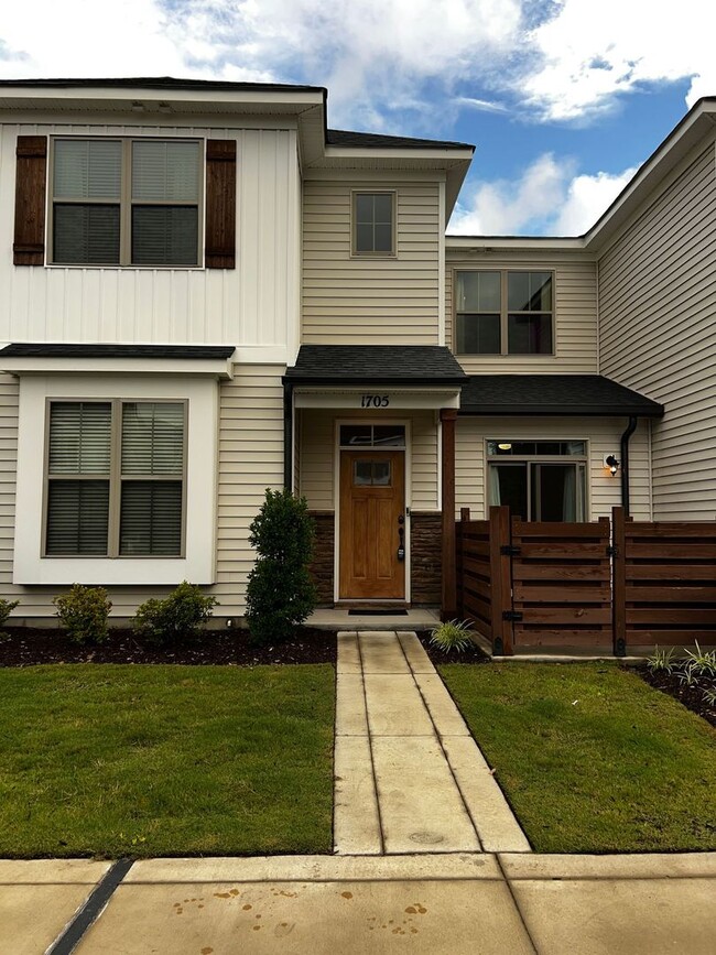 property at 1705 Union Pacific Wy