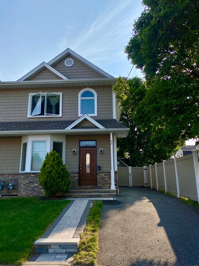 29 Pleasant Ave Rentals in Garfield, NJ