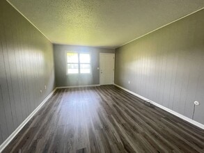 5423 S Hutchinson Ct in Battlefield, MO - Building Photo - Building Photo