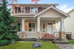 18112 97th Ave Ct E in Puyallup, WA - Building Photo