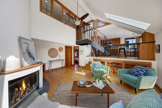 3110 Portage Bay Pl E in Seattle, WA - Building Photo - Building Photo