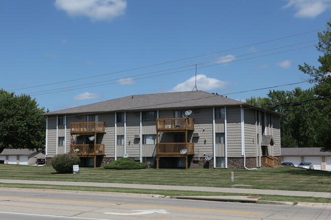 Parkview Apartments in Grimes, IA - Building Photo - Building Photo