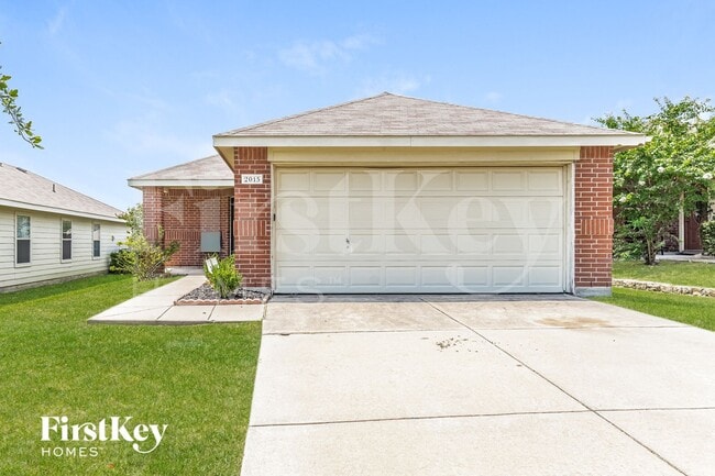 2015 Angel Way in Heartland, TX - Foto de edificio - Building Photo