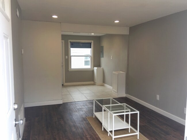 1223 Louisville Ave, Unit 1223 (Front Unit) in St. Louis, MO - Building Photo - Building Photo