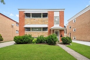 8819 N Wisner St in Niles, IL - Building Photo