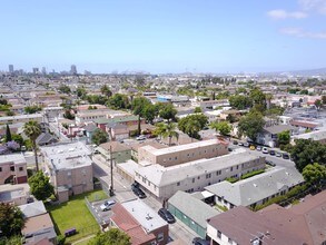 2010 Pine Ave in Long Beach, CA - Building Photo - Building Photo