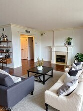 1 Euclid Ave in Summit, NJ - Building Photo - Building Photo