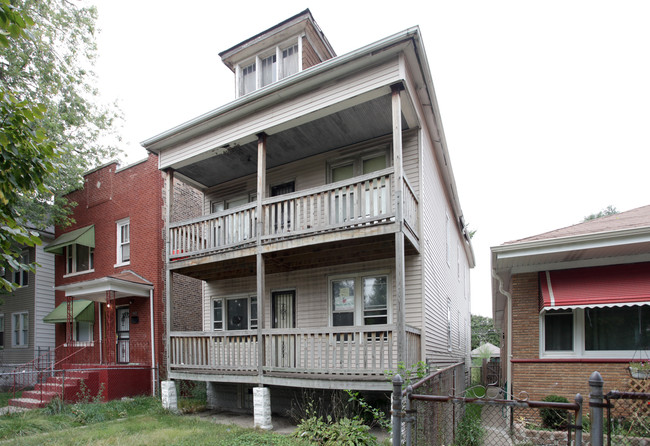 10224 S Yates Ave in Chicago, IL - Foto de edificio - Building Photo