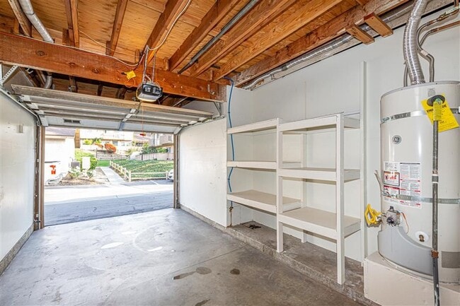 1350 S Diamond Bar Blvd in Diamond Bar, CA - Building Photo - Building Photo