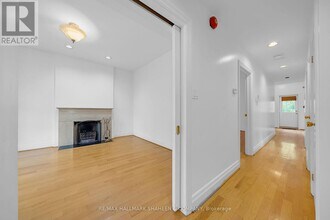 12 Foxbar Rd in Toronto, ON - Building Photo - Building Photo