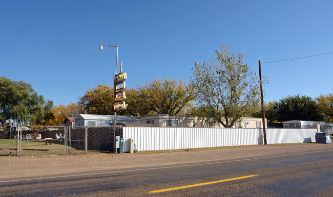 8008 34th St in Lubbock, TX - Foto de edificio - Building Photo