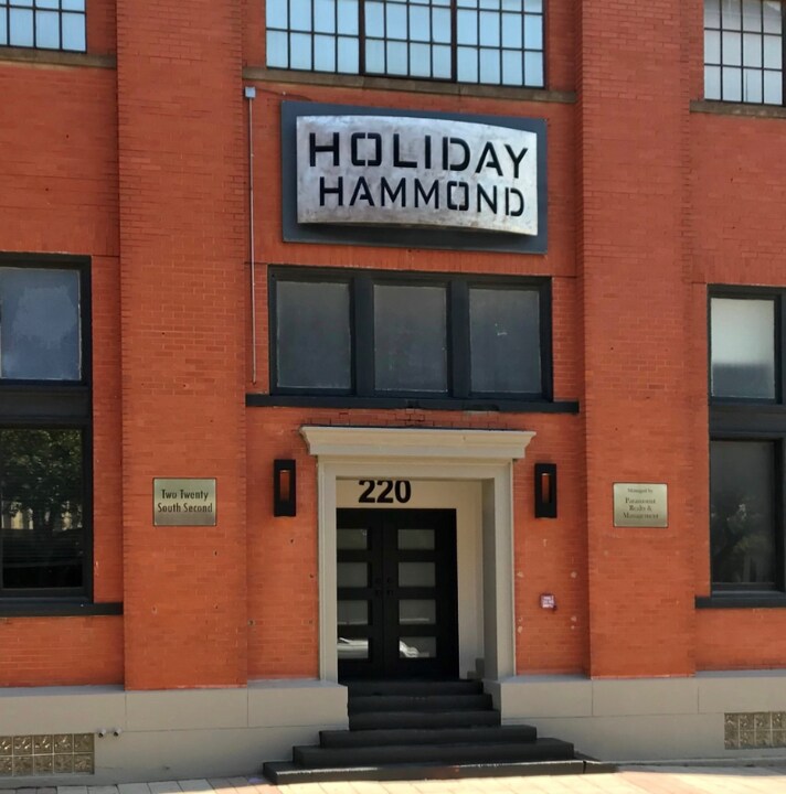 220 S 2nd St in Waco, TX - Building Photo