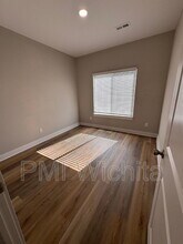5242 N Cypress Cir in Wichita, KS - Building Photo - Building Photo