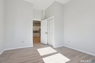 215-219 Bank St in New London, CT - Building Photo - Building Photo