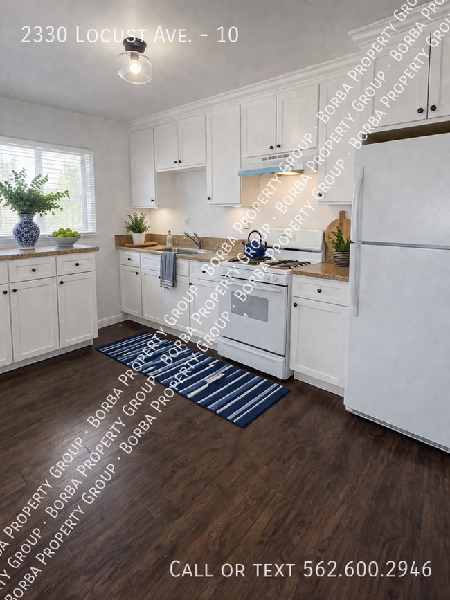 2330 Locust Ave in Long Beach, CA - Building Photo - Building Photo