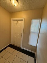 3907 NW 30th Terrace in Lauderdale Lakes, FL - Building Photo - Building Photo