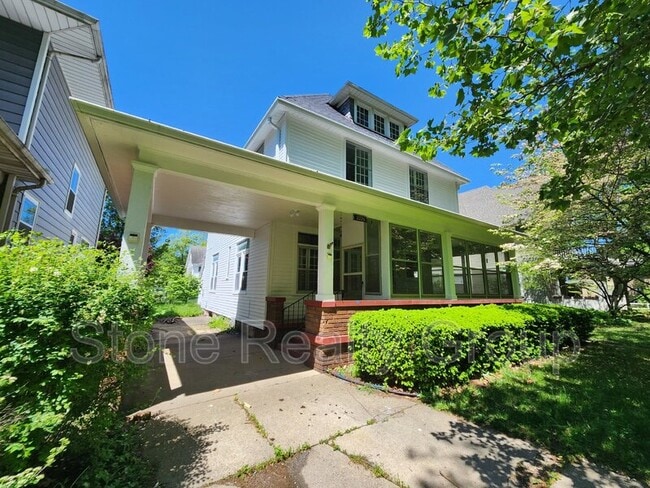 property at 2226 N 10th St