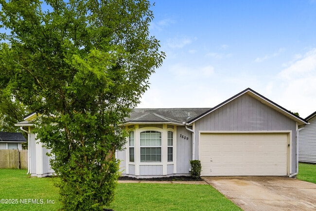 property at 7609 Dover Cliff Dr S