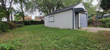12747 Vernon Ave in Warren, MI - Building Photo - Building Photo