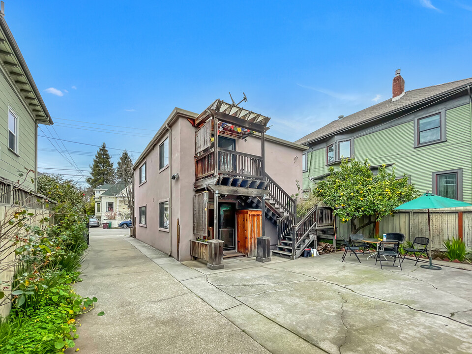 481 36th St in Oakland, CA - Building Photo