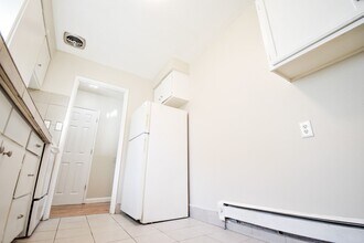 2121 N Kilpatrick St in Portland, OR - Building Photo - Building Photo