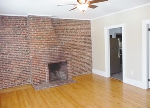 60-71 Middle St in Manchester, NH - Foto de edificio - Interior Photo